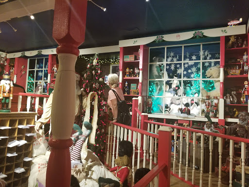 Tourist Attraction «National Christmas Center Family Attraction & Museum», reviews and photos, 3427 Lincoln Hwy, Paradise, PA 17562, USA