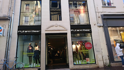 Pull et bear à Caen