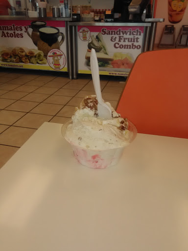 Shopping Mall «Hillcrest Shopping Center», reviews and photos, 1701 N Larkin Ave, Crest Hill, IL 60403, USA