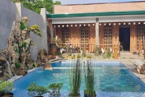 Bale Matua Private Pool Resort image