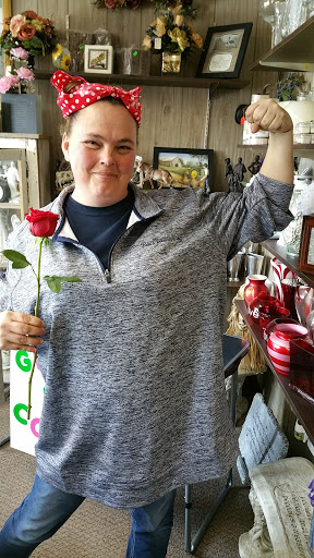 Florist «West End Flower Shop», reviews and photos, 1420 L St, Bedford, IN 47421, USA