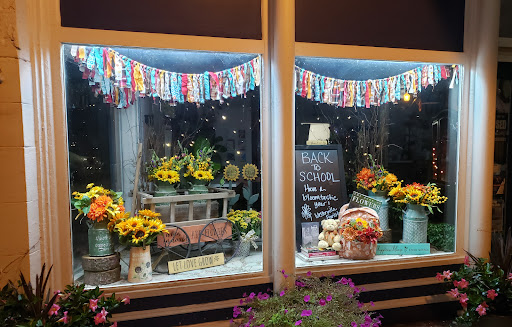 Westerville Florist, 14 S State St, Westerville, OH 43081, USA, 