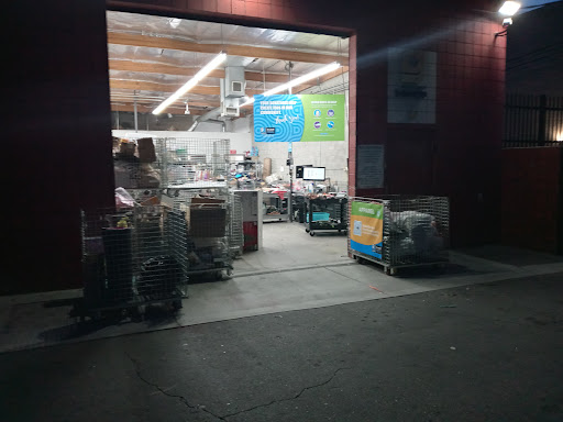 Goodwill - Canoga Park, 7107 Owensmouth Ave, Canoga Park, CA 91303, USA, 