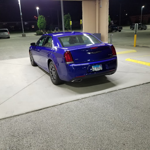 Used Car Dealer «CarMax», reviews and photos, 1213 Holiday Dr, Bloomington, IL 61704, USA