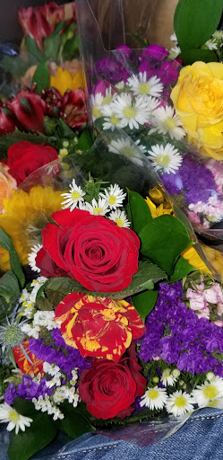 Wholesale Florist «Travis Wholesale Florists», reviews and photos, 240 W Josephine St, San Antonio, TX 78212, USA