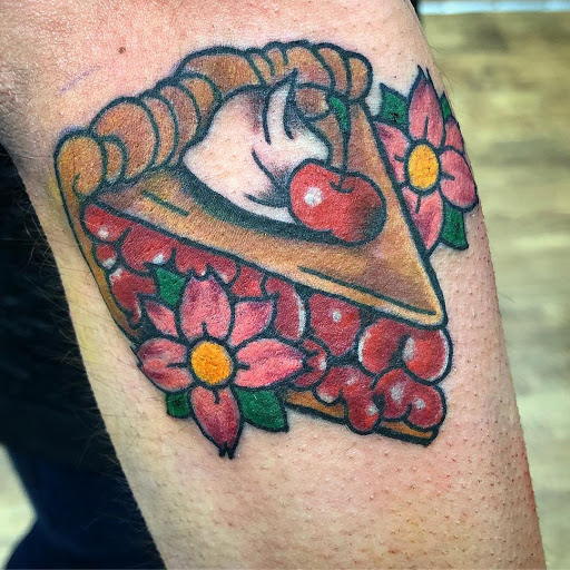 Tattoo Shop «Lady Luck Tattoo», reviews and photos, 211 S Main St, Canandaigua, NY 14424, USA