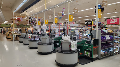 Grocery Store «Stop & Shop», reviews and photos, 141 Main St, Foxborough, MA 02035, USA