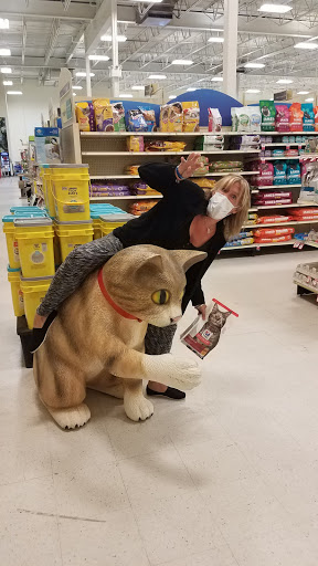 Pet Supply Store «PetSmart», reviews and photos, 67 Consumer Square, Plattsburgh, NY 12901, USA