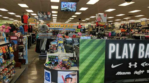 Sporting Goods Store «Big 5 Sporting Goods - Rancho Santa Margarita», reviews and photos, 30682 Santa Margarita Pkwy, Rancho Santa Margarita, CA 92688, USA