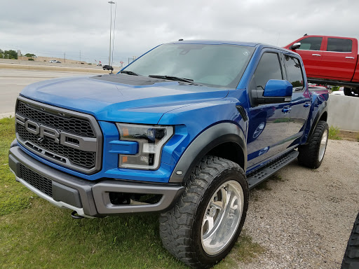 Car Dealer «Alfa Romeo FIAT of McKinney», reviews and photos, 800 N Central Expy, McKinney, TX 75070, USA