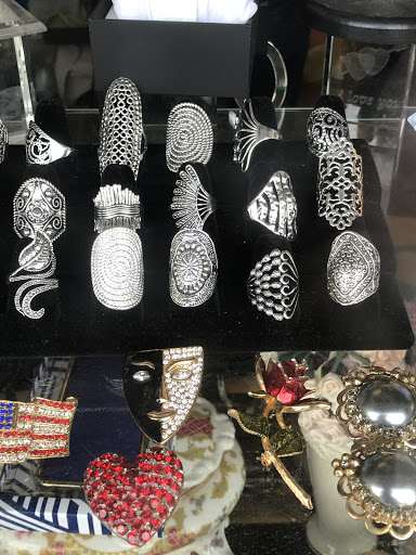 Thrift Store «Bayside Thrift Shop Ltd», reviews and photos, 14402 Northern Blvd, Flushing, NY 11354, USA