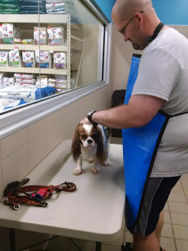 Pet Supply Store «Pet Supplies Plus», reviews and photos, 803 Hillcrest Rd, Mobile, AL 36695, USA