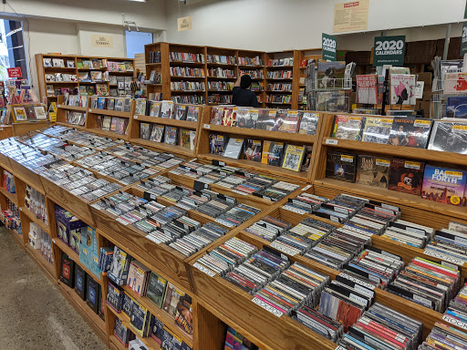 Book Store «Half Price Books», reviews and photos, 39152 Fremont Hub, Fremont, CA 94538, USA