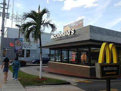 McDonald,s - 2006-2008 C. Loíza, San Juan, 00911, Puerto Rico