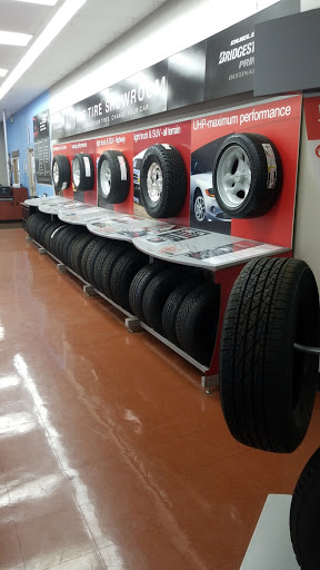 Tire Shop «Firestone Complete Auto Care», reviews and photos, 3529 S Westnedge Ave, Kalamazoo, MI 49008, USA