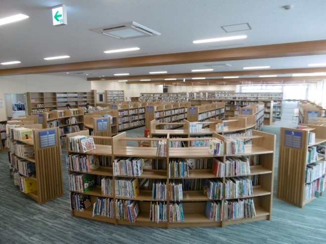 市川三郷町立図書館