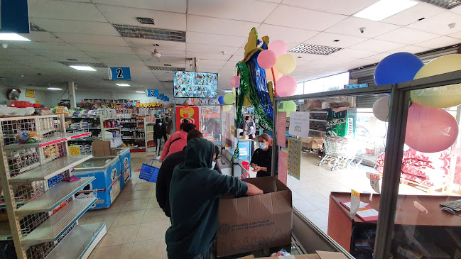 Opiniones de Distribuidora De Confites Y Supermercado Betty Lim en Los Andes - Supermercado