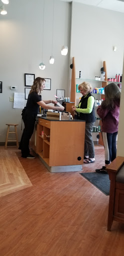 Hair Salon «Fantastic Sams Cut & Color», reviews and photos, 720 Main St, Mendota Heights, MN 55118, USA