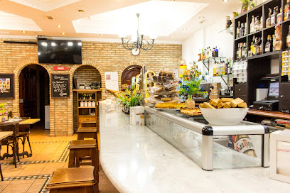 Bar Restaurante Deja Vu - Avenida de la Alegría, s/n Centro comercial Camaretas, Local 17, 42190 Soria, Spain