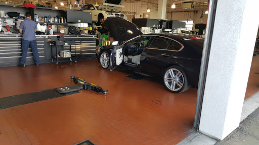 BMW Dealer «Niello BMW Elk Grove», reviews and photos, 8580 Laguna Grove Dr, Elk Grove, CA 95757, USA