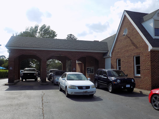 Used Car Dealer «Pre-Owned Car & Truck Liquidation Center», reviews and photos, 1510 S Military Hwy, Chesapeake, VA 23320, USA