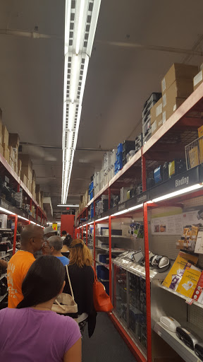 Office Supply Store «Staples», reviews and photos, 91-30 Van Wyck Expy, Jamaica, NY 11418, USA