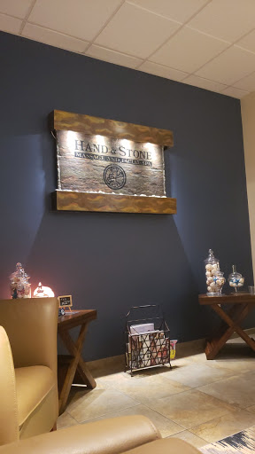 Massage Therapist «Hand & Stone Massage and Facial Spa», reviews and photos, 2388 N Federal Hwy, Fort Lauderdale, FL 33305, USA