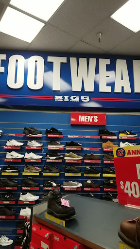 Sporting Goods Store «Big 5 Sporting Goods», reviews and photos, 757 E Calaveras Blvd, Milpitas, CA 95035, USA