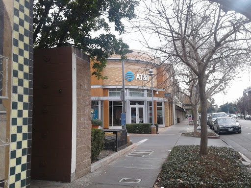 Cell Phone Store «AT&T», reviews and photos, 140 F St, Davis, CA 95616, USA