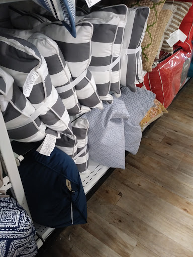 Department Store «HomeGoods», reviews and photos, 431 N Main St, East Longmeadow, MA 01028, USA