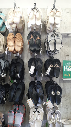 Stores to buy men's slippers Cartagena