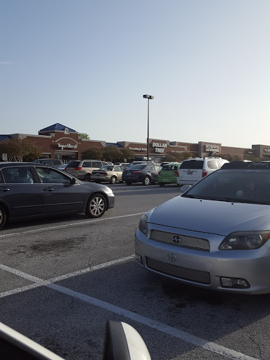 Movie Theater «Regal Cinemas Largo Mall 8», reviews and photos, 10500 Ulmerton Road East, Largo, FL 33771, USA