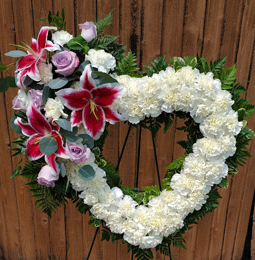 Florist «Sunshine Floral», reviews and photos, 1903 George St, La Crosse, WI 54603, USA