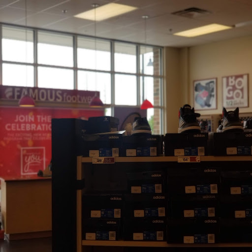 Shoe Store «Famous Footwear», reviews and photos, 4164 Buckeye Pkwy, Grove City, OH 43123, USA