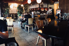 HOUSE - Modern Sushi Restaurant