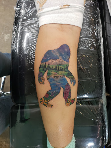 Tattoo Shop «Five Star Tattoo Co», reviews and photos, 715 W Main St #114, Battle Ground, WA 98604, USA