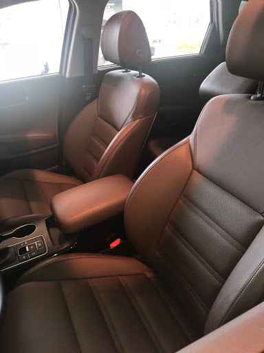 Kia Dealer «Monroeville Kia», reviews and photos, 3721 William Penn Hwy, Monroeville, PA 15146, USA