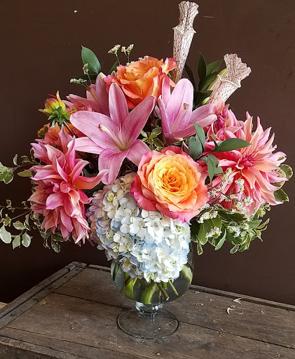 Florist «The Rustic Rose Flowers and Collectibles», reviews and photos, 220 W Main St, Williamsburg, OH 45176, USA