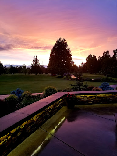 Country Club «Shadow Hills Country Club», reviews and photos, 92512 River Rd, Junction City, OR 97448, USA