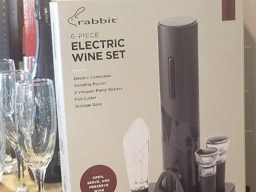 Wine Store «BevMo!», reviews and photos, 6855 Camino Arroyo, Gilroy, CA 95020, USA