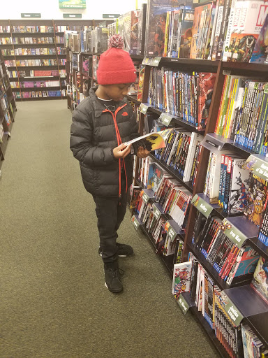 Book Store «Barnes & Noble», reviews and photos, 4100 Summit Plaza Dr, Louisville, KY 40241, USA