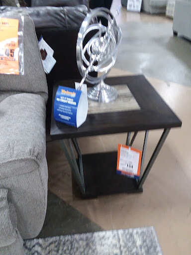 Furniture Store «Weekends Only Furniture & Mattress», reviews and photos, 411 Mid Rivers Mall Dr, St Peters, MO 63376, USA