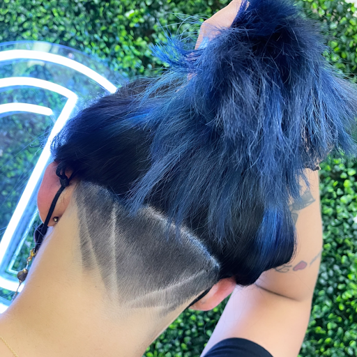 Hair Salon «Cuttin-Loose Hair Salon», reviews and photos, 523 N Krome Ave, Homestead, FL 33030, USA