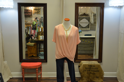 Boutique «Oak & Lace», reviews and photos, 802 S Main St, Columbia, TN 38401, USA