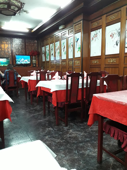 Restaurante Chino Nuevo Siglo - C. Cam. de Santiago, 18, 24400 Ponferrada, León, Spain