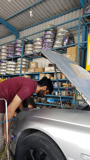 ظهير كهربائي سيارات 