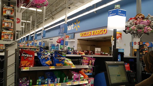 Department Store «Walmart Supercenter», reviews and photos, 800 S Us Hwy 81/287, Decatur, TX 76234, USA