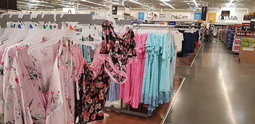 Discount Store «Walmart», reviews and photos, 2140 Bloomingdale Ave, Valrico, FL 33596, USA