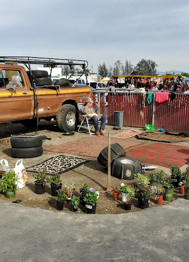 Drive-in Movie Theater «Van Buren Drive-In Theatre and Swap Meet», reviews and photos, 3035 Van Buren Boulevard, Riverside, CA 92503, USA