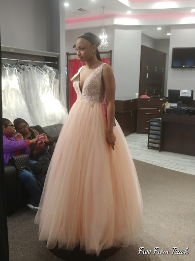 Bridal Shop «Unique Lady Bridal & Prom», reviews and photos, 25000 Southfield Rd, Southfield, MI 48075, USA